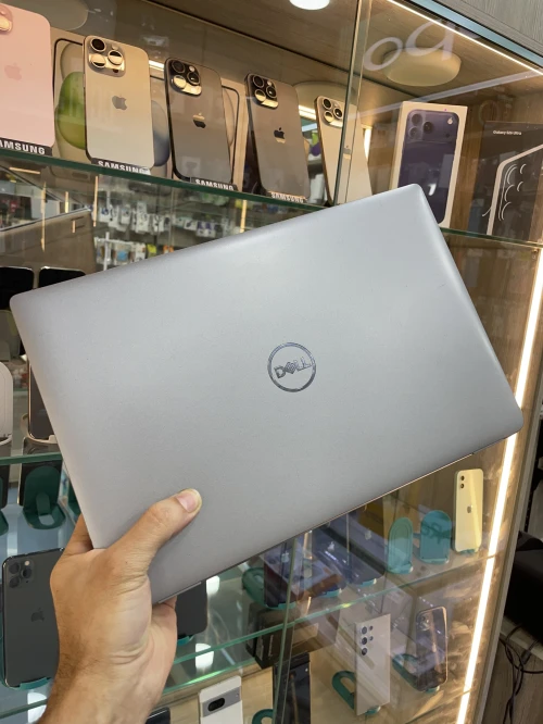 Dell latitude 5450 ultra 5 256GB 16GB