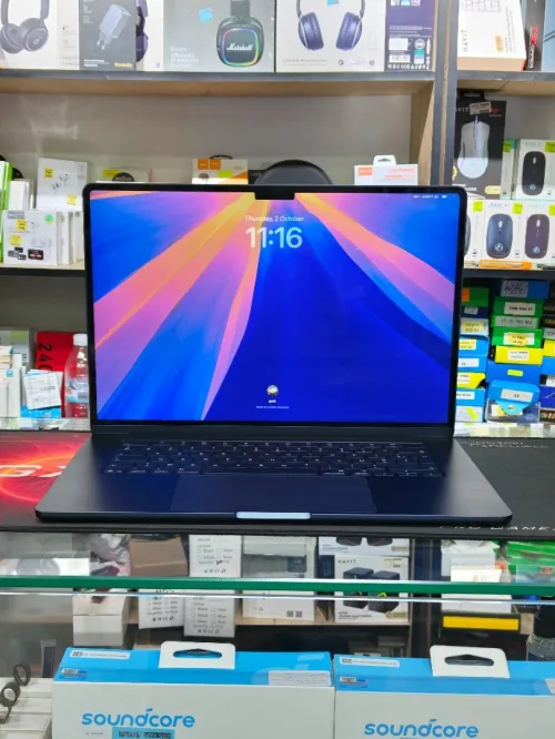 MACBOOK AIR 2025 