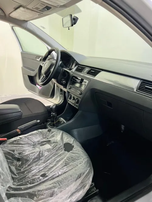 Skoda Rapid 2015 Ambition