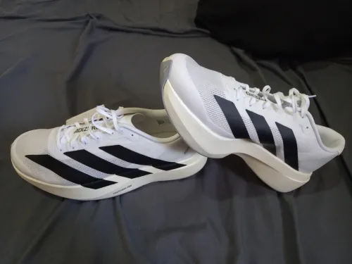 Deux Adidas Adizero EVO SL Original 44 2/3