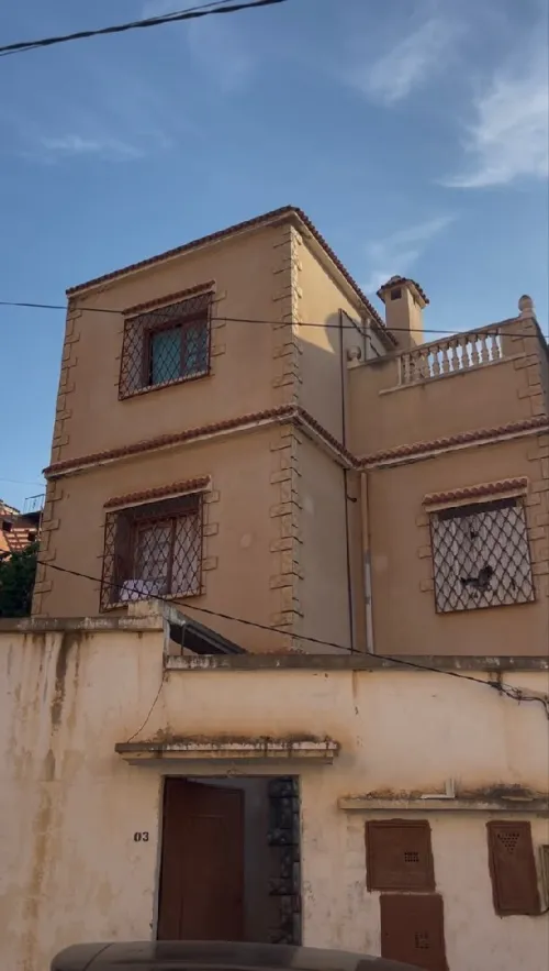 Location Appartement Niveau de villa F3 Tipaza Khemisti