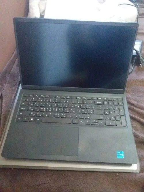 DELL VOSTRO 15 3530 I3-1305U