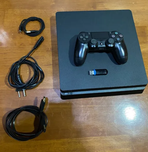Ps4 slim flashé version 9.00 1 TB