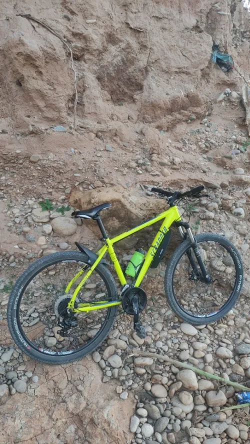Vélo VTT Scrapper français