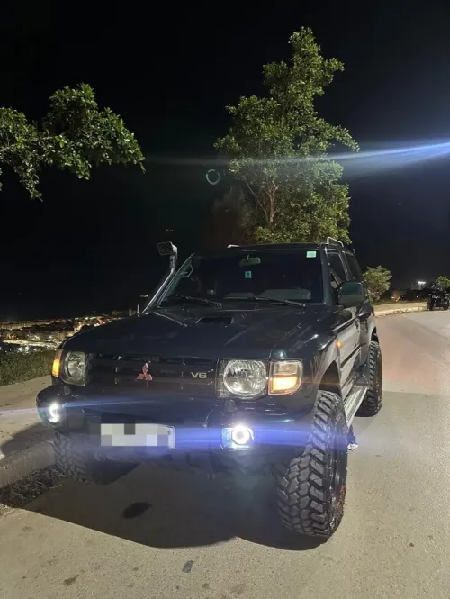Mitsubishi Pajero Court 1996 Pajero Court