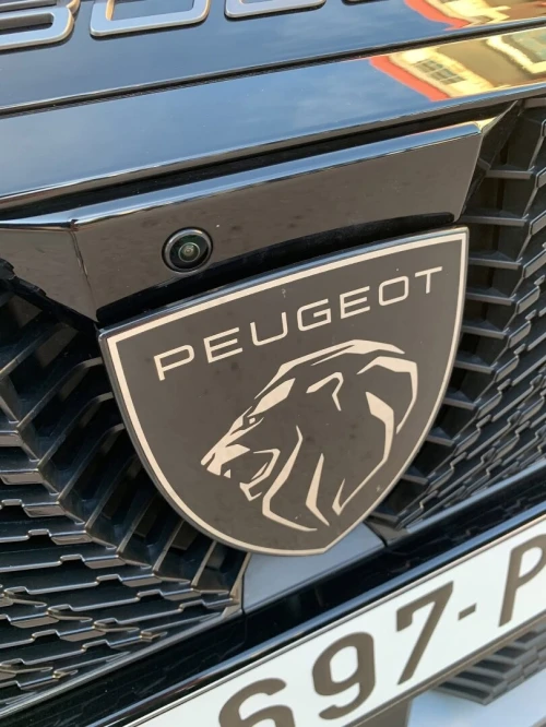 Peugeot 3008 2025 GT+ Full Option Carte Grise Safia