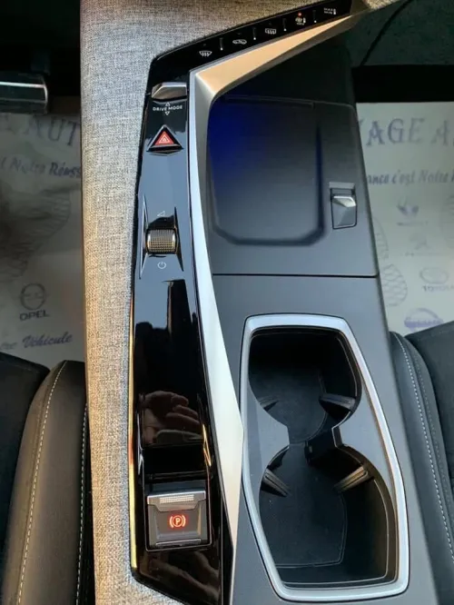 Peugeot 3008 2025 GT+ Full Option Carte Grise Safia