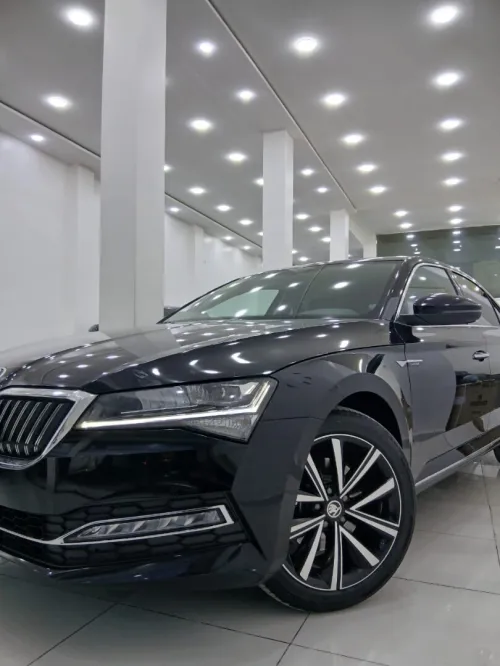 Skoda Superb 2025 