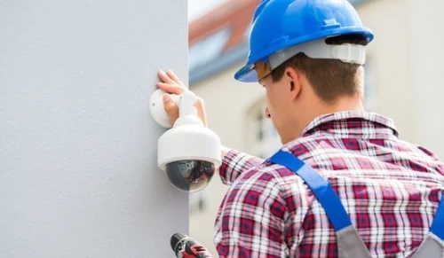 Renforcez la sécurité de votre propriété avec l'installation professionnelle des caméras 