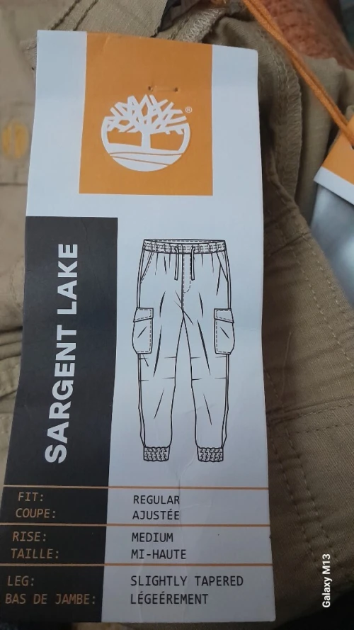 Un Beau Pantalon Cargo Couleur : Beige,  Neuf, Taille : L