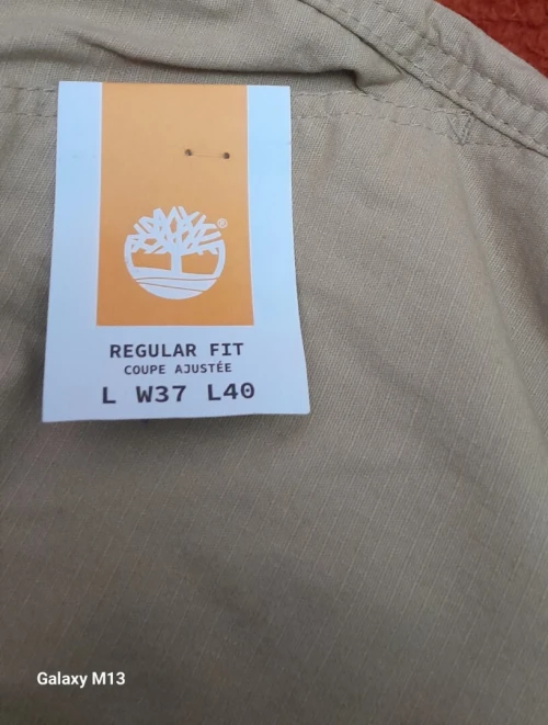 Un Beau Pantalon Cargo Couleur : Beige,  Neuf, Taille : L