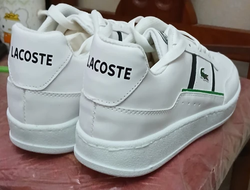 Basket Lacoste Blanche Et Neuve Jamais Utilisée. Pointure:41.