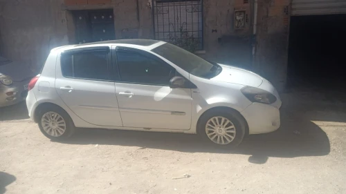 Renault Clio 3 2012 Night and Day