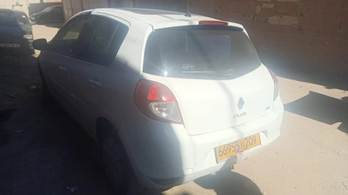 Renault Clio 3 2012 Night and Day