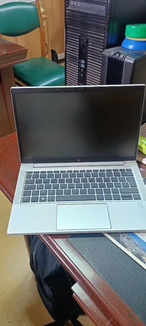 HP elitebook 830 G7 i5 10eme géné 13" 8g 512g