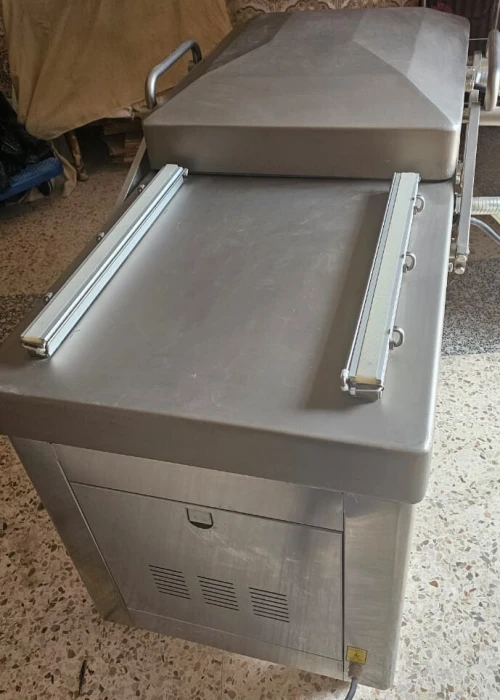 Machine d'emballage sous vide double cloches avec injection de gaz