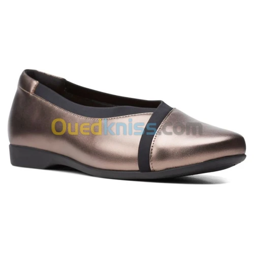 CLARKS Un Darceyease2 Pebble Metalic