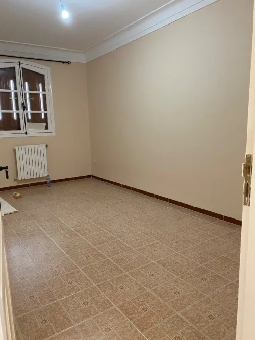 Location Appartement Niveau de villa F4 Alger Draria