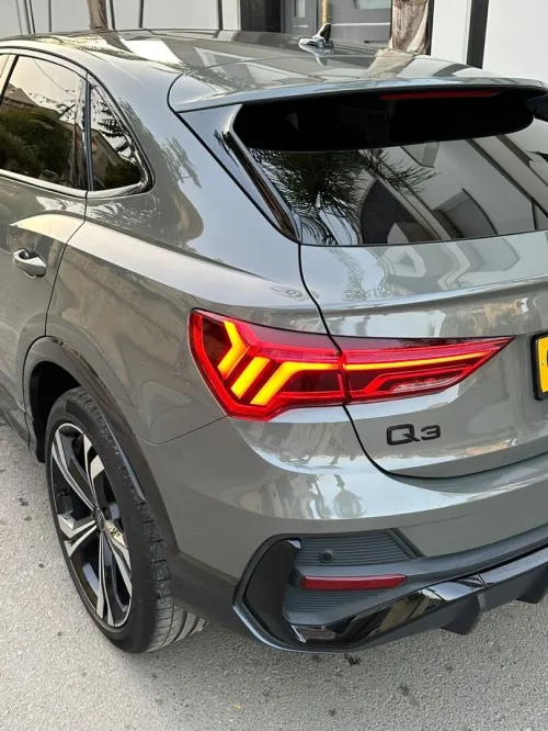 Audi Q3 2024 S line 200 chevaux QUATTRO