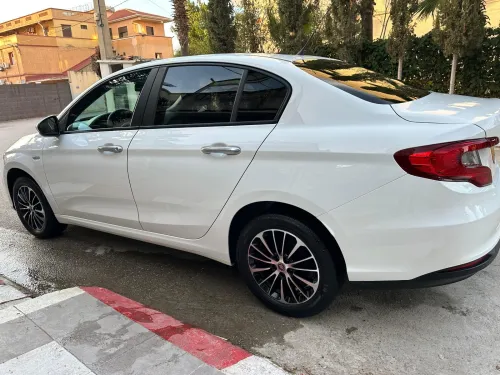 Fiat Tipo Sedan 2023 City plus Boite automatique 46.000km