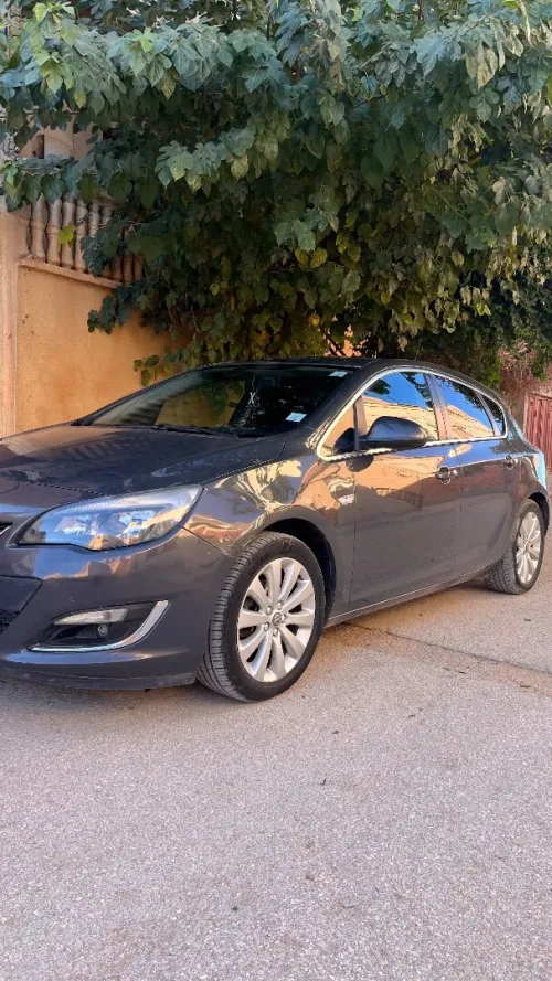 Opel Astra 2015 