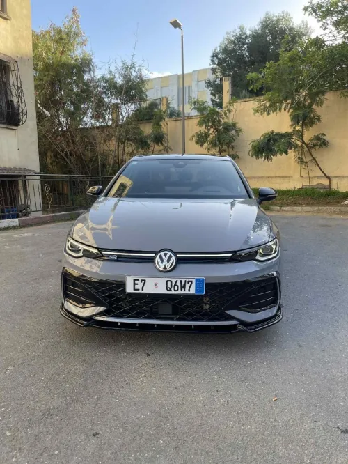 Volkswagen Golf 8 2025 R Black Edition 