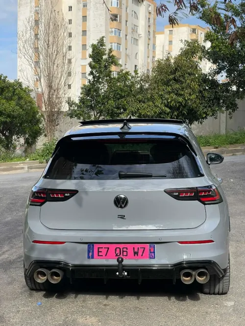 Volkswagen Golf 8 2025 R Black Edition 