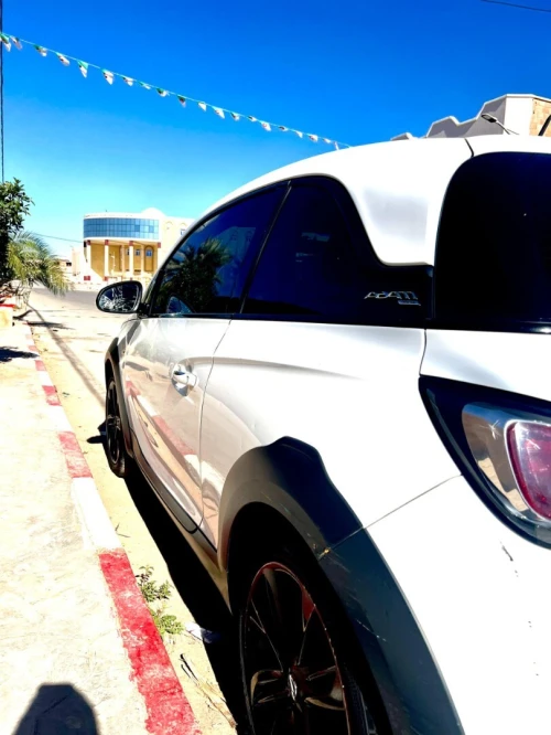 Opel Adam 2017 Rocks