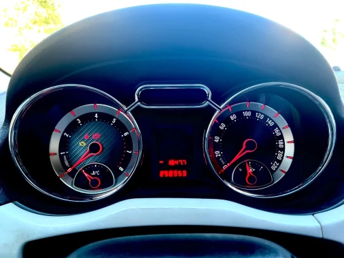 Opel Adam 2017 Rocks