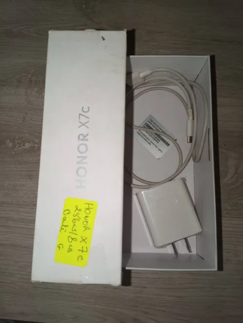 Honor x7c 