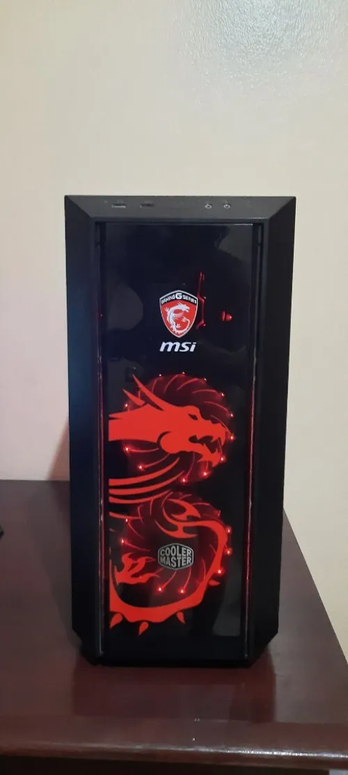 PC GAMER MSI Master box 5 edition 