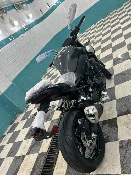 Kawasaki Z900 2025 z900
