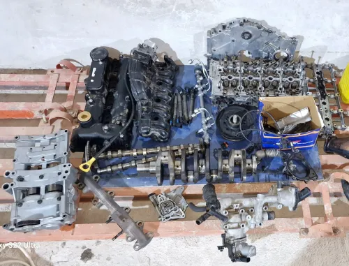 Moteur démonté kia sorento 2.2 crdi model 2010 nouveau