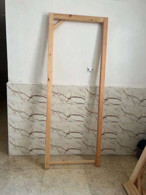 8 portes avec les cadres 