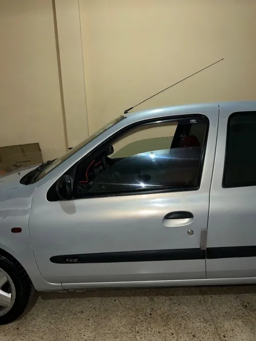 Renault Clio 2 2001 Alize