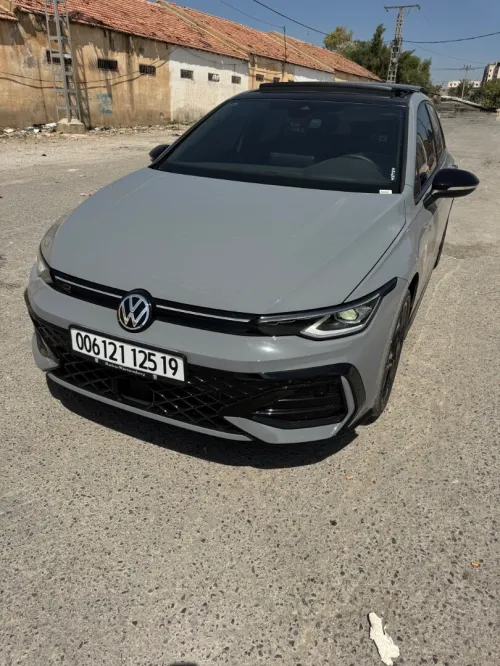 Volkswagen Golf 8 Black Eddition 2025 R line