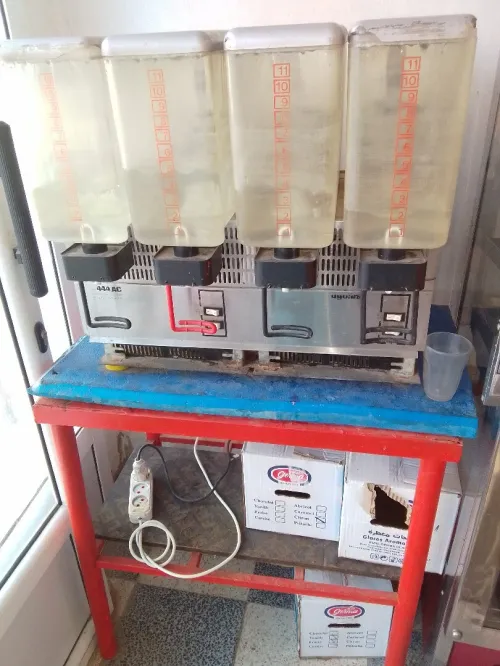 02 Machines ICE crème et machine à jus 