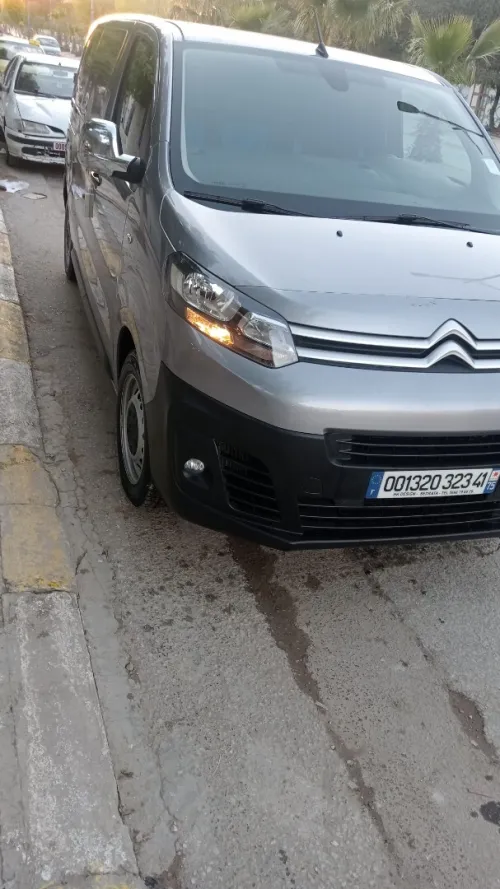 Citroen Jumpy 2023 