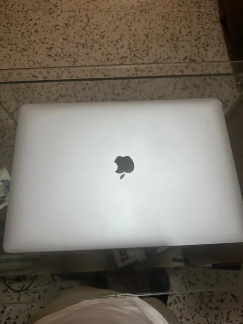MacBook pro 2019