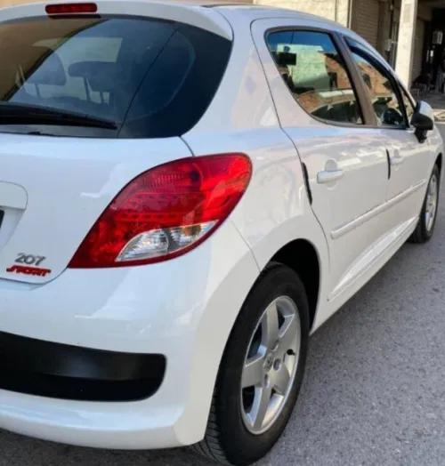 Peugeot 207 2012 