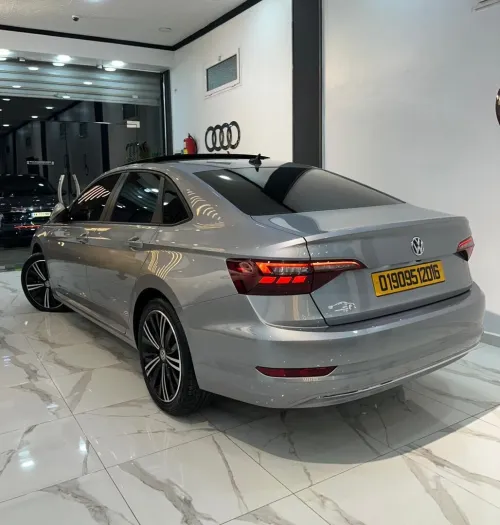 Volkswagen Jetta 2020 Carat