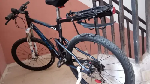 Vélo pro. Lapierre double amortisseur
