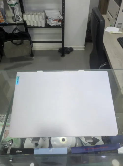 Lenovo Ideapad 1i 14 pouces