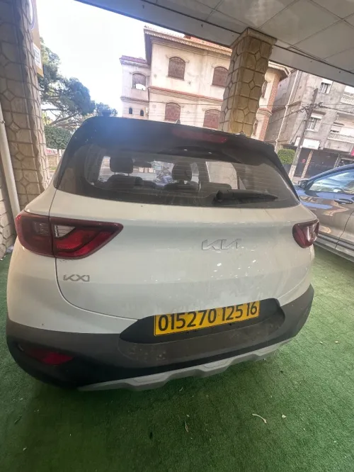 Kia KX1 2025 Esense