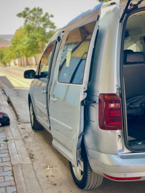 Volkswagen Caddy 2016 Generation four boit 5rapor