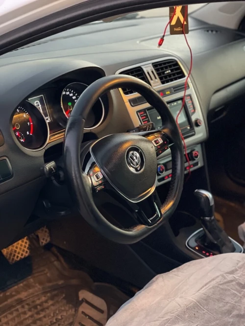 Volkswagen Polo 2015 Cara plus