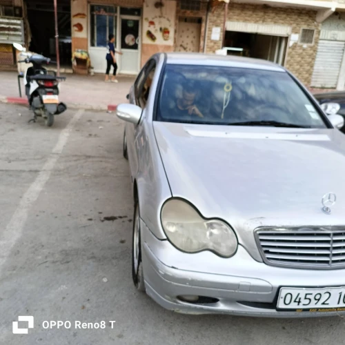 Mercedes W203 2002 C 220