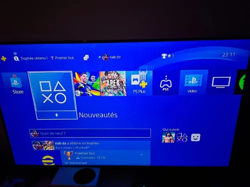PS4 Slim 500gb + 2 manettes