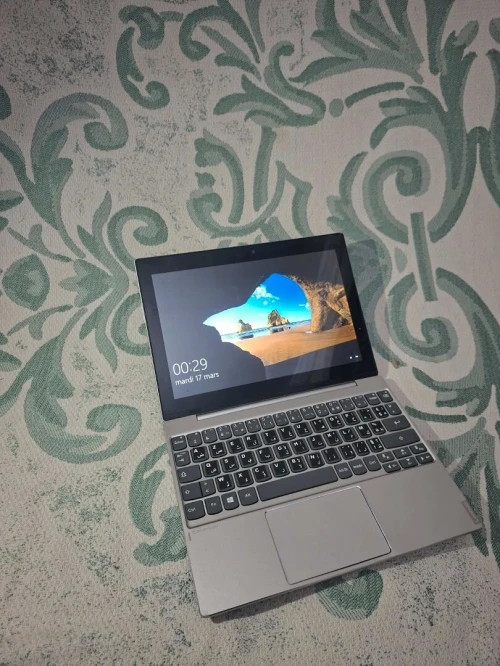 Laptop Lenovo Miix 320 بحالة جيدة