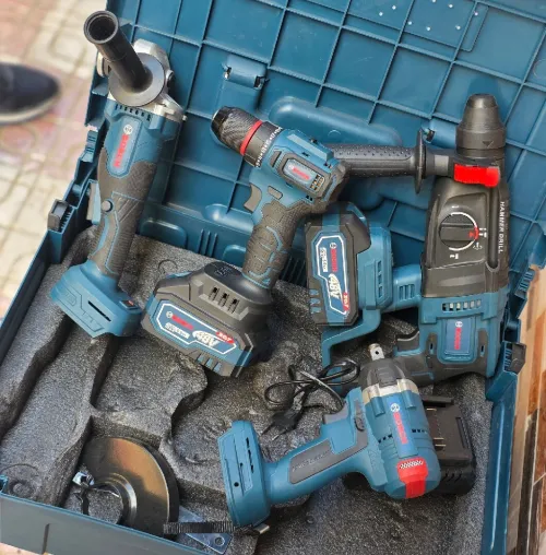 Kit valise BOSCH 4 articles Brushless